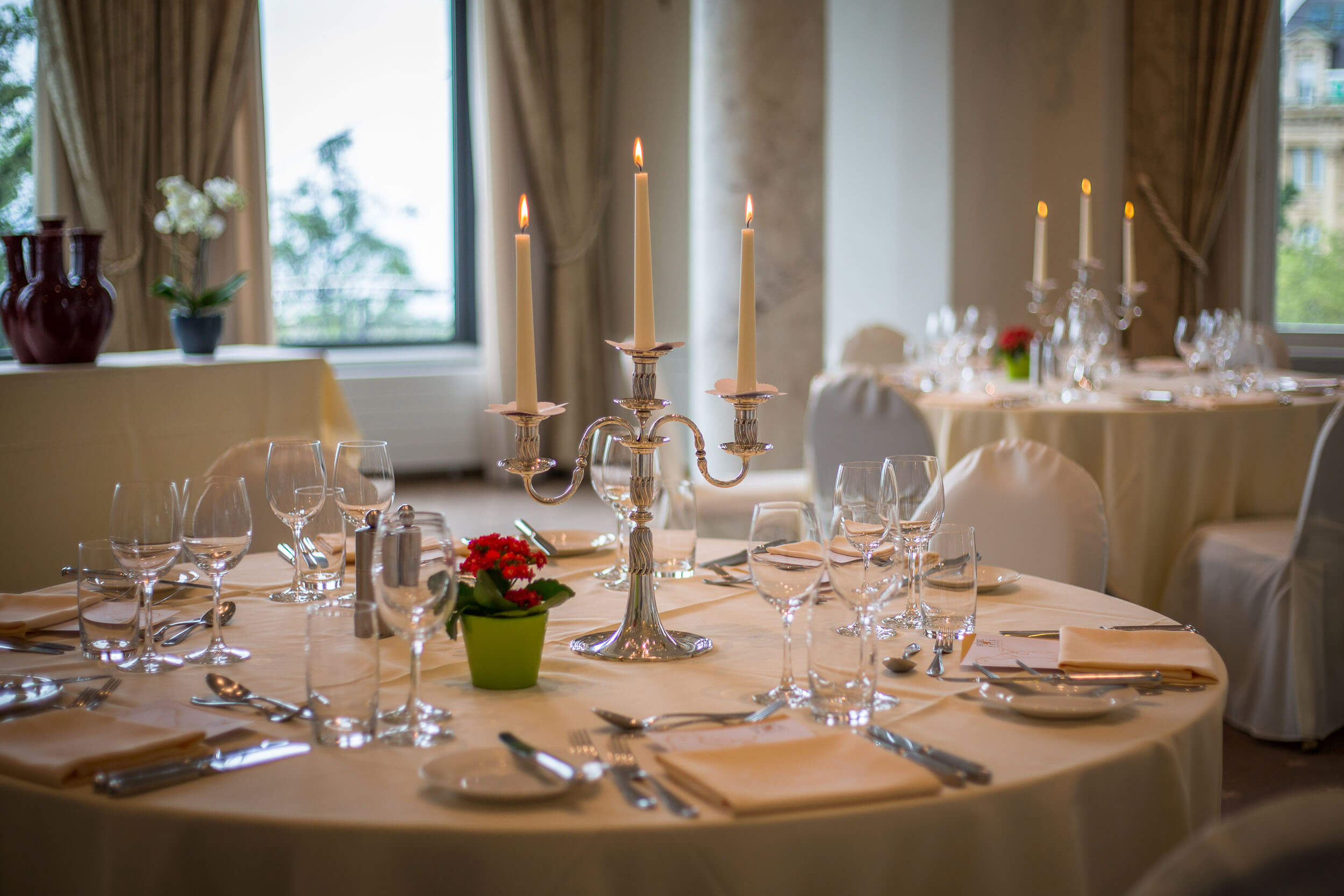 Lunches and dinners in Lausanne , Weddings in Lausanne · Hôtel de la Paix
